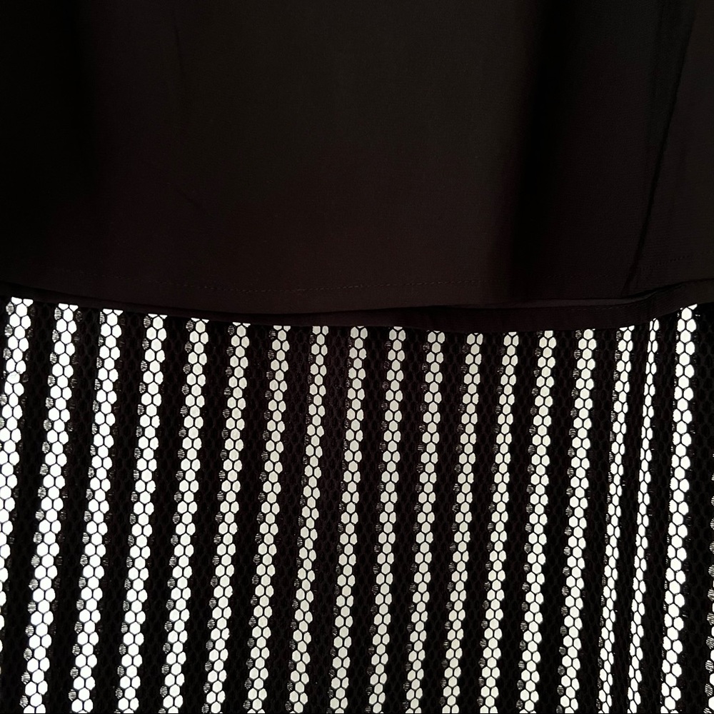 Bardot black long skirt that can be worn in both summer and winter - Picture 3 of 3